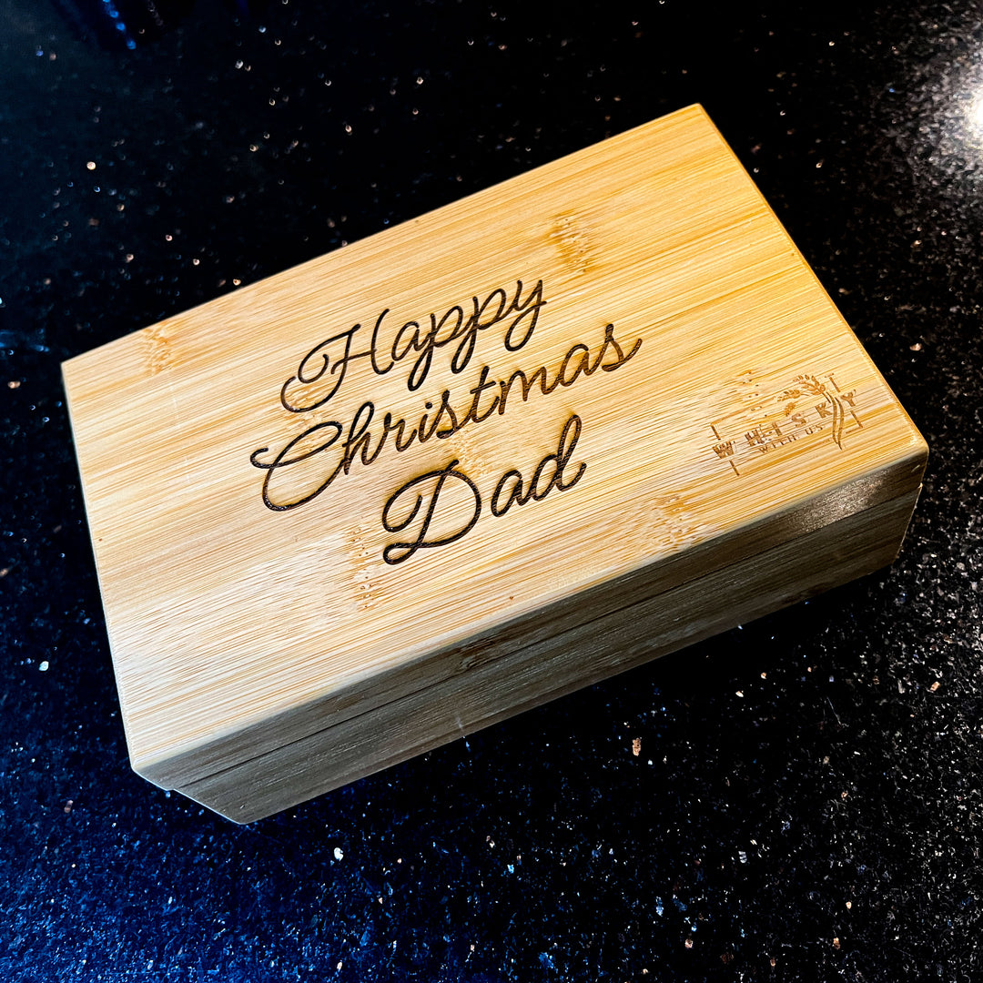 Le Livre du Whisky Écossais – Coffret dégustation de whisky premium avec 5 Single Malts - 3 cl x 5